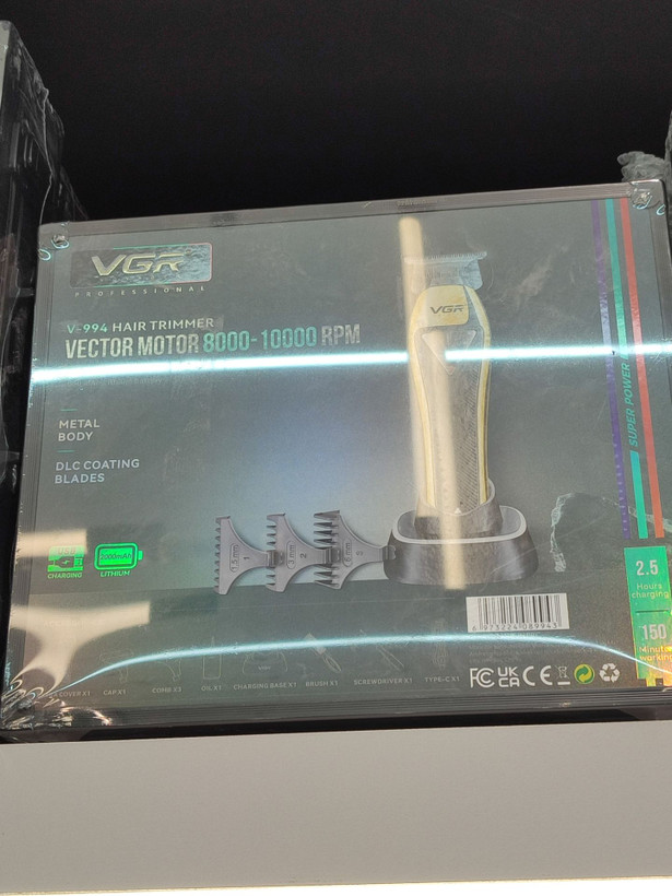 ماشین اصلاح وی جی آر مدل V-994 با تیغه استیل ضد زنگ و برش مستقیم