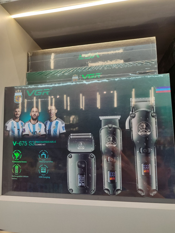 ماشین اصلاح وی جی آر مدل V675 S3 ۳ قلو